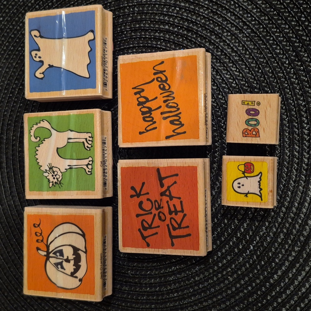 VAP! SCRAP Assorted Wood Mount Halloween Rubber Stamps, Set Of 7